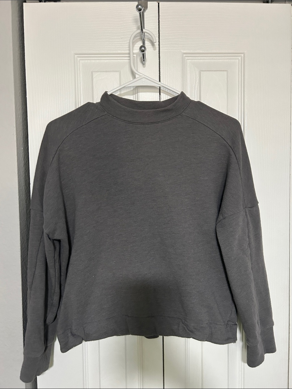 Fabletics Womens Cropped Gym Lounge Athleisure